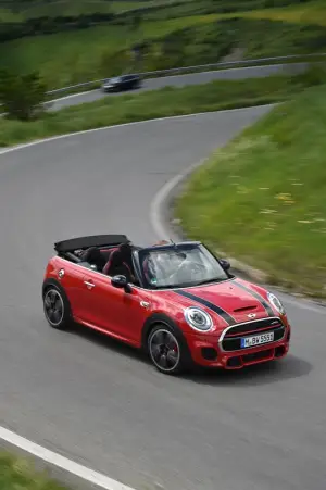 MINI John Cooper Works Cabrio 2016