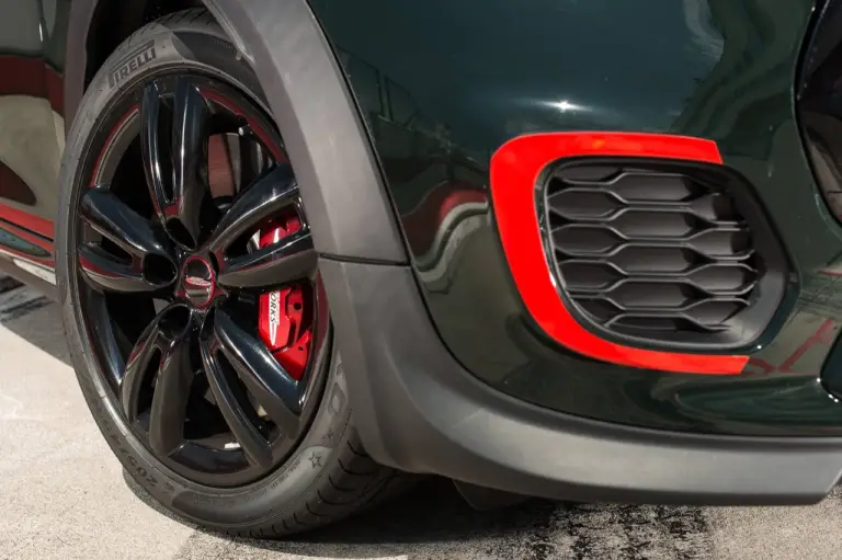 MINI John Cooper Works Challenge Edition - 8