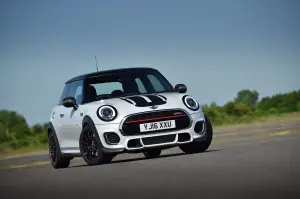 MINI John Cooper Works Challenge - 10