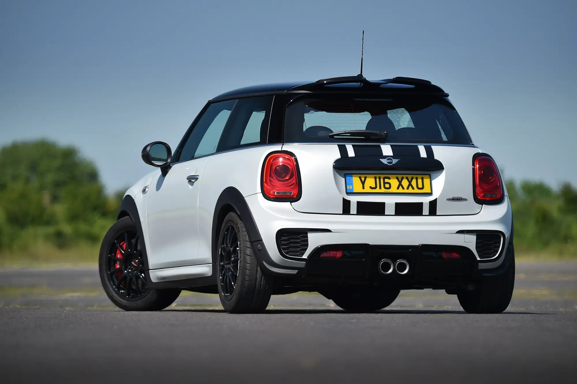MINI John Cooper Works Challenge - 11