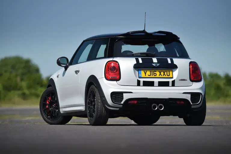 MINI John Cooper Works Challenge - 11