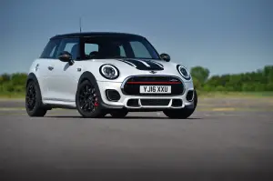 MINI John Cooper Works Challenge - 8