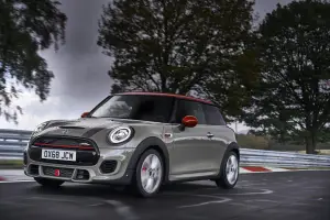 Mini John Cooper Works MY 2019 - 13