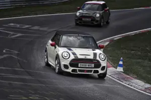 Mini John Cooper Works MY 2019 - 22