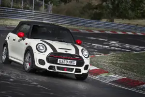 Mini John Cooper Works MY 2019 - 23