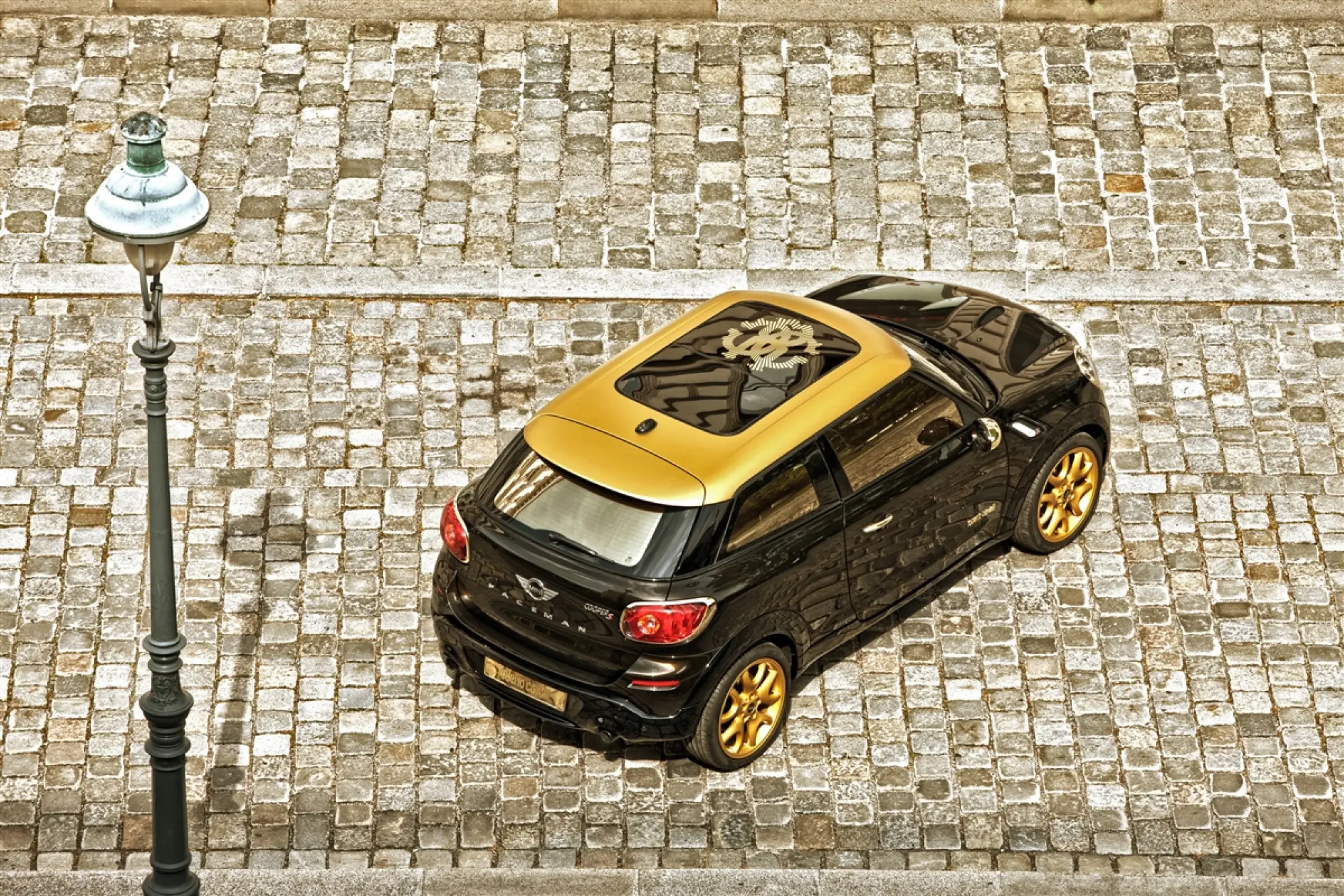 MINI Paceman by Roberto Cavalli - Life Ball 2013 - 3