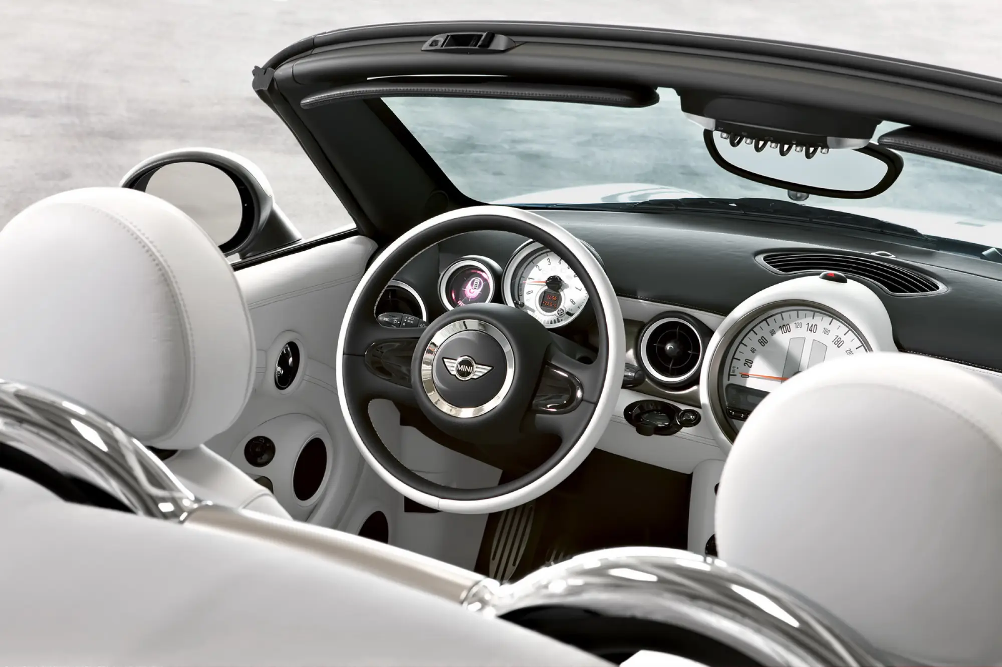 Mini Roadster Concept - 16