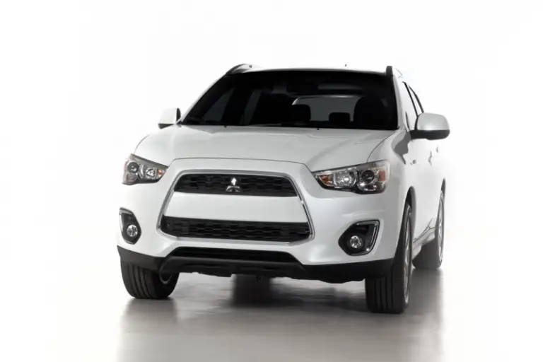 Mitsubishi ASX restyling 2013 - 1