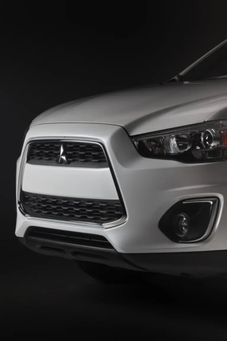 Mitsubishi ASX restyling 2013 - 10