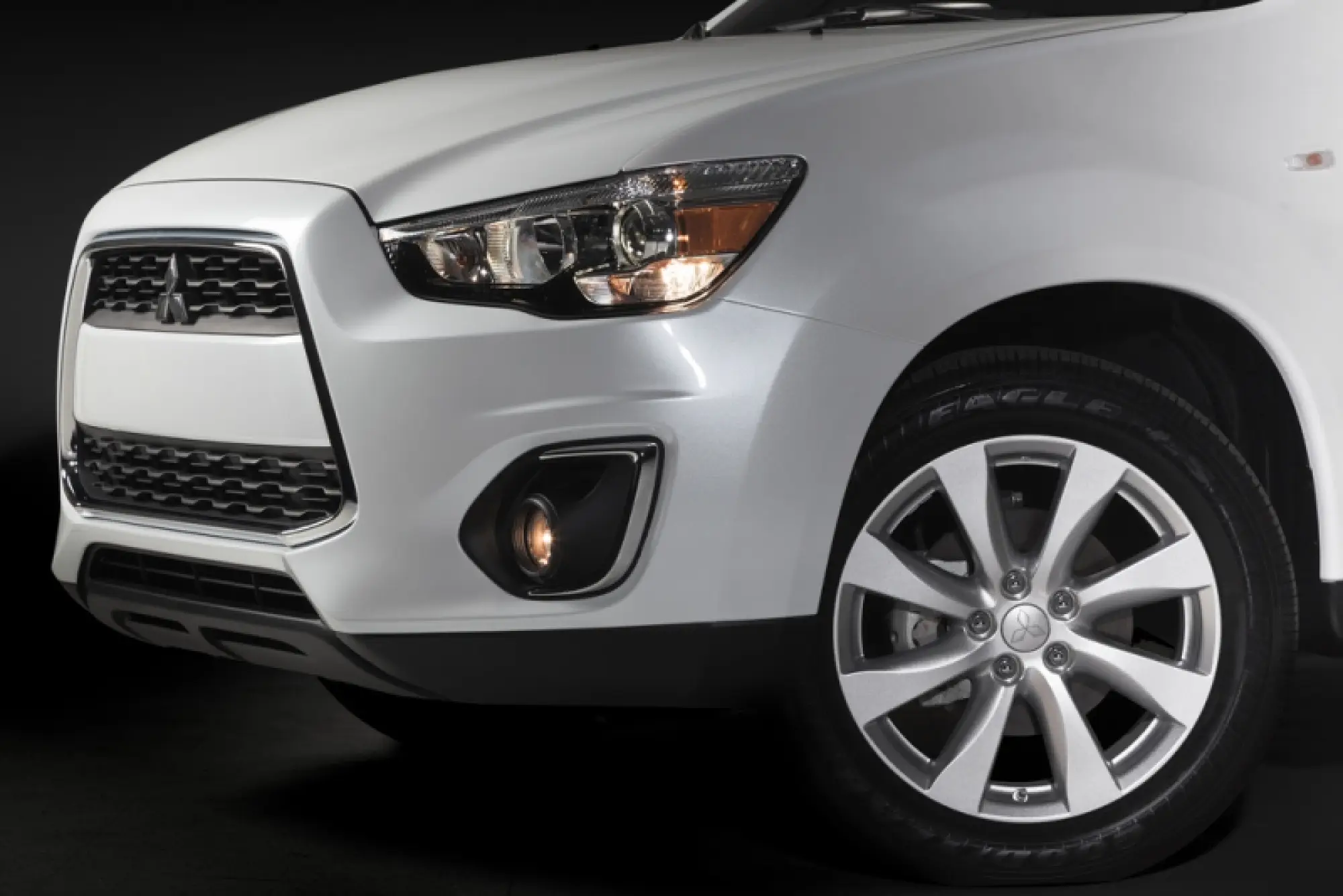 Mitsubishi ASX restyling 2013 - 11