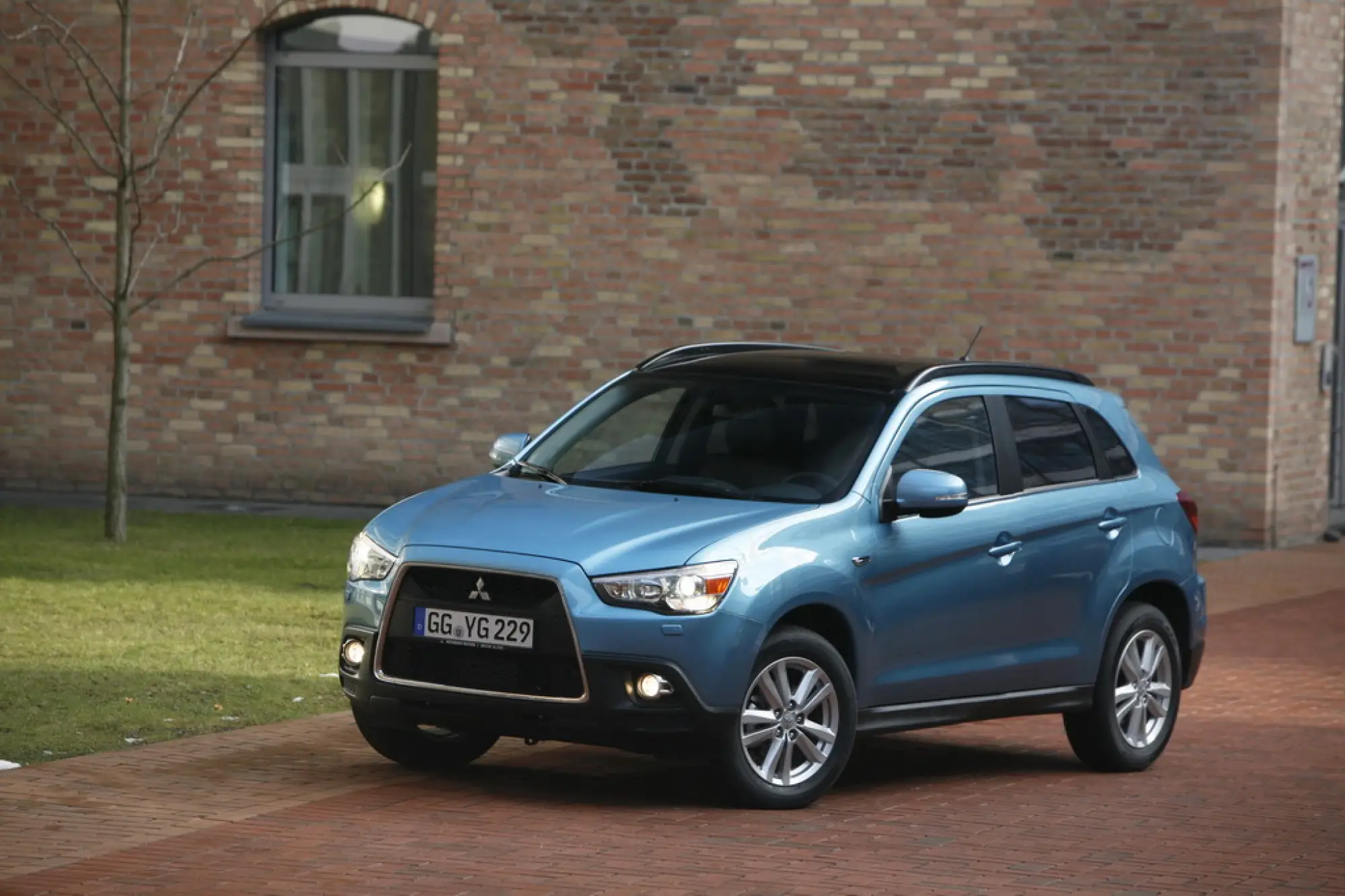 Mitsubishi ASX - 2