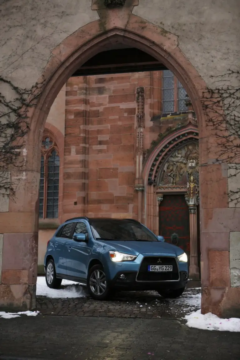 Mitsubishi ASX - 14