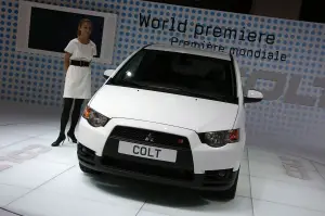Mitsubishi Colt 2011 - 4
