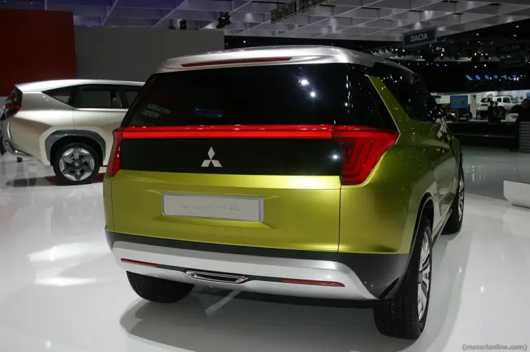 Mitsubishi Concept AR - Salone di Ginevra 2014 - 1