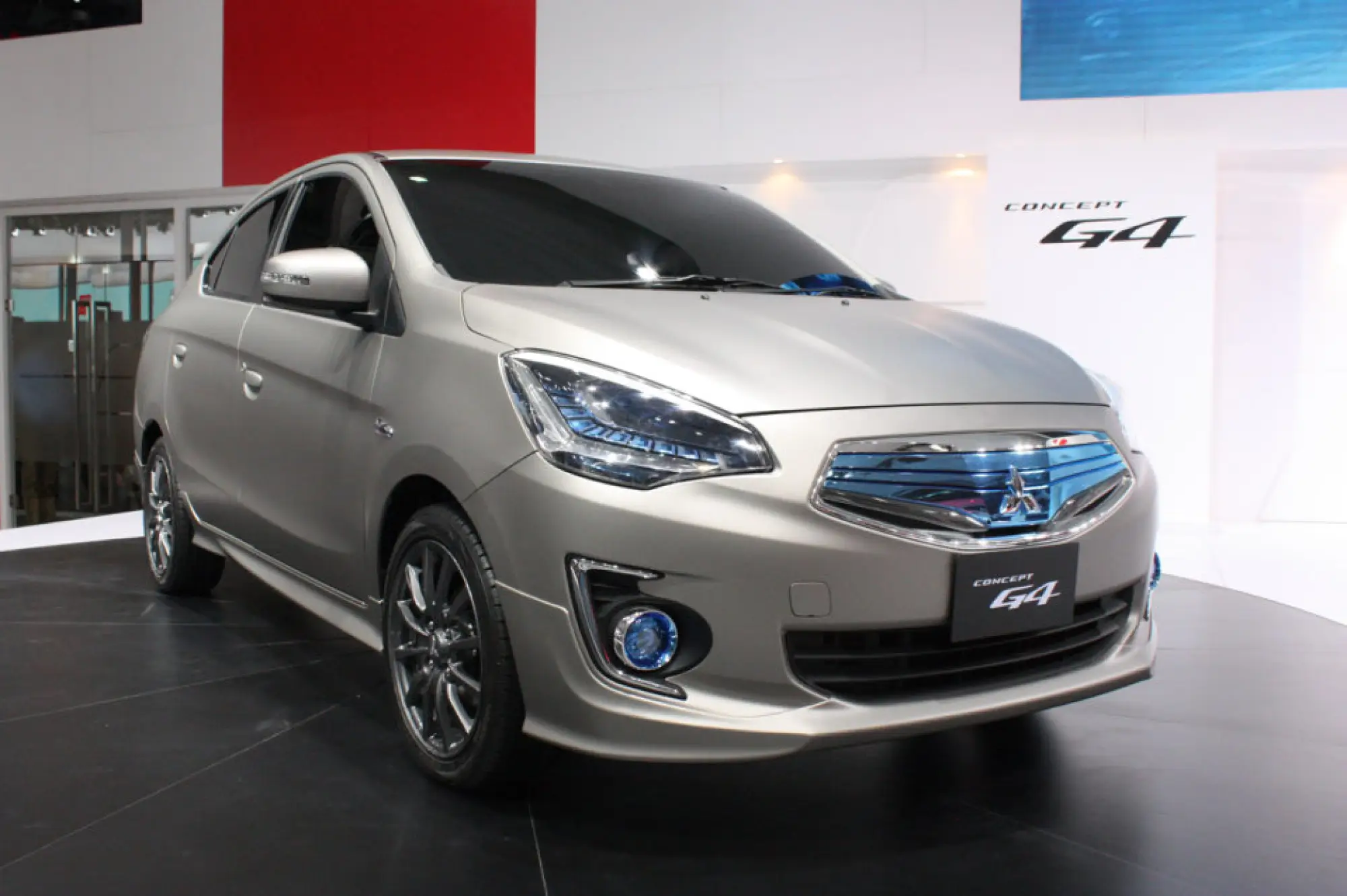 Mitsubishi Concept G4 - Salone di Shanghai 2013 - 2