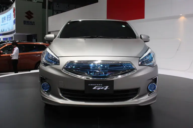 Mitsubishi Concept G4 - Salone di Shanghai 2013 - 4