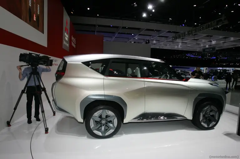 Mitsubishi Concept GC - Salone di Ginevra 2014 - 1