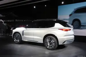 Mitsubishi Engelberg Tourer - Salone di Ginevra 2019