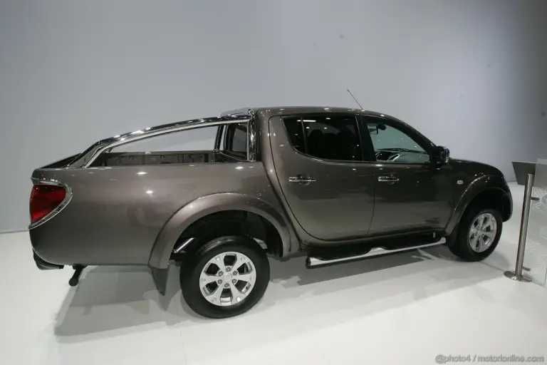 Mitsubishi L 200 Ginevra 2011 - 2