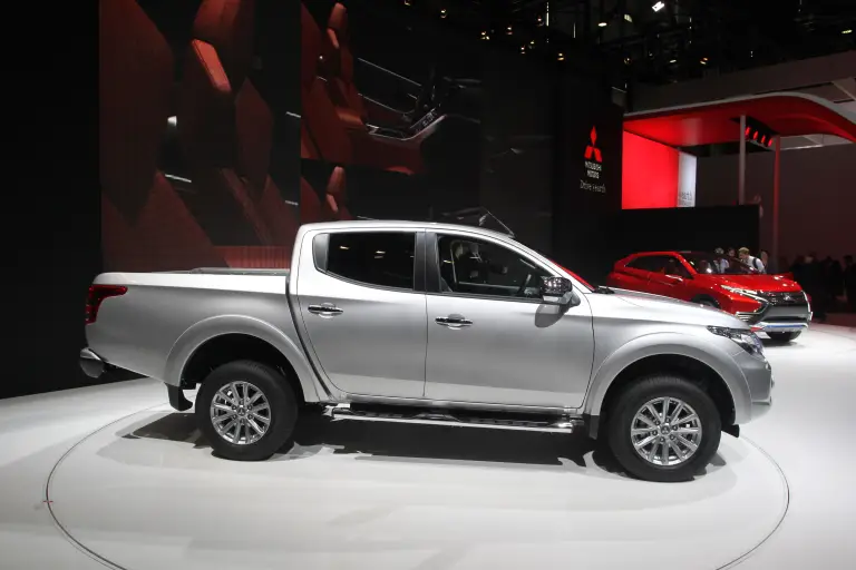 Mitsubishi L200 2015 - Salone di Ginevra 2015 - 2