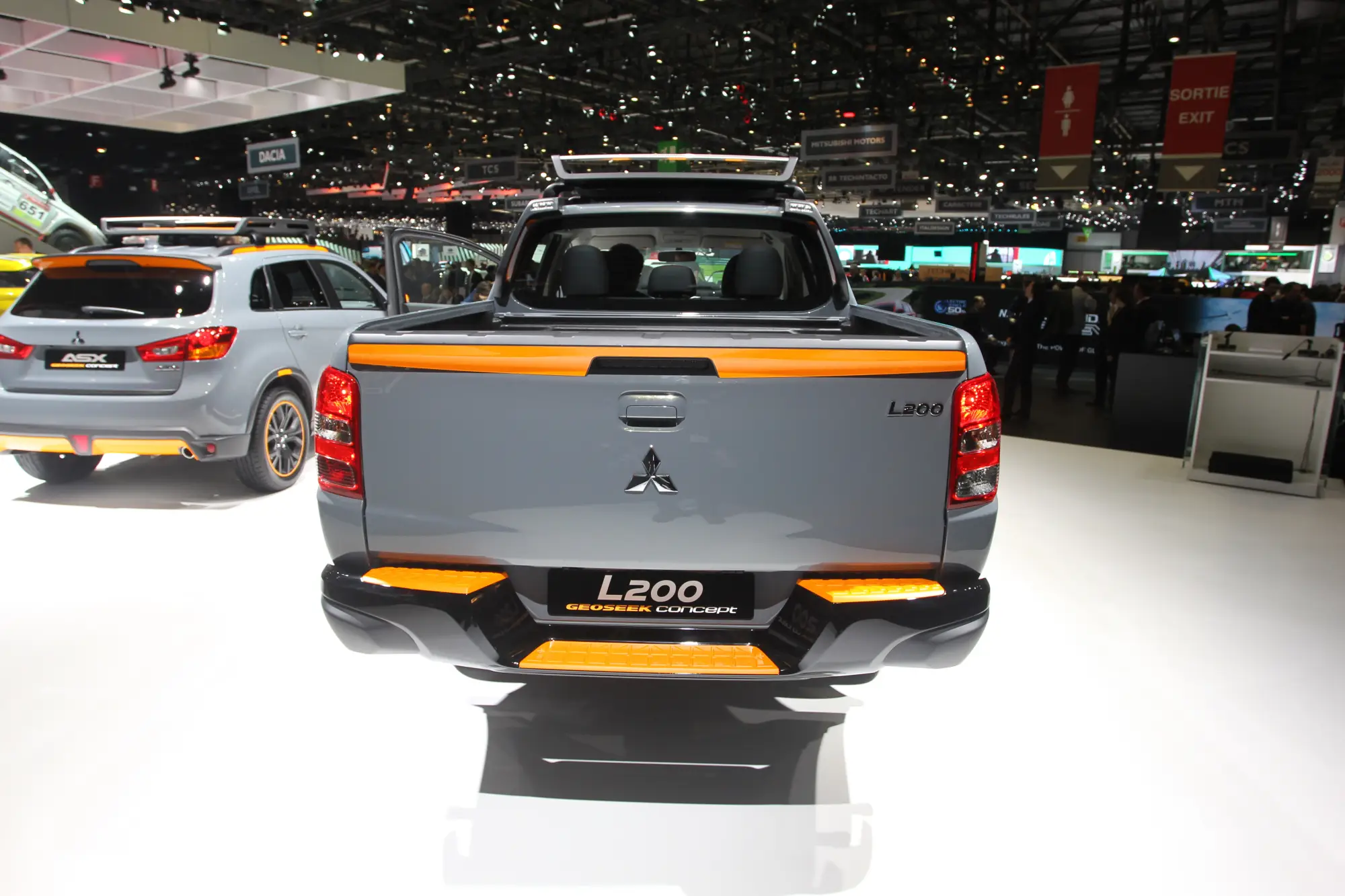 Mitsubishi L200 Geoseek Concept - Salone di Ginevra 2016 - 9