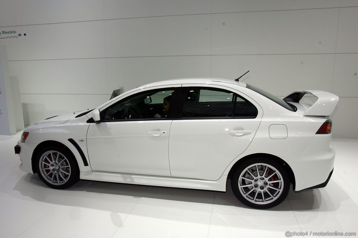 Mitsubishi Lancer Evolution Ginevra 2011