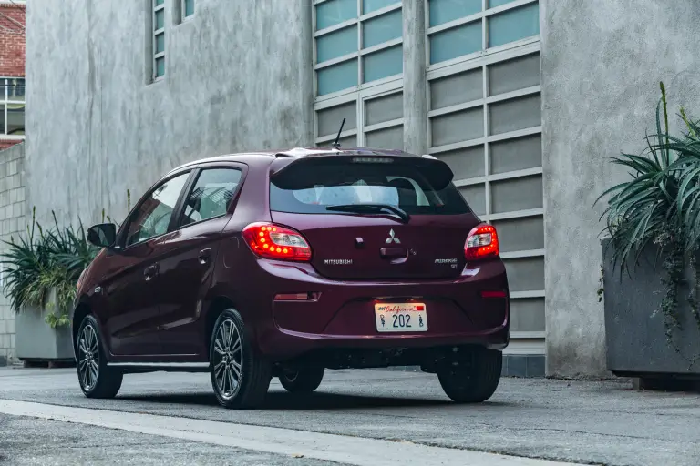 Mitsubishi Mirage MY 2017 - 21