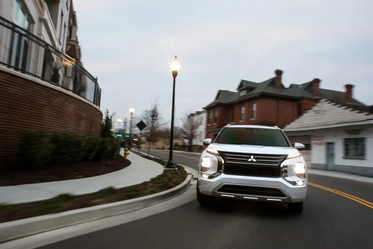 Mitsubishi Outlander 2021 - 1