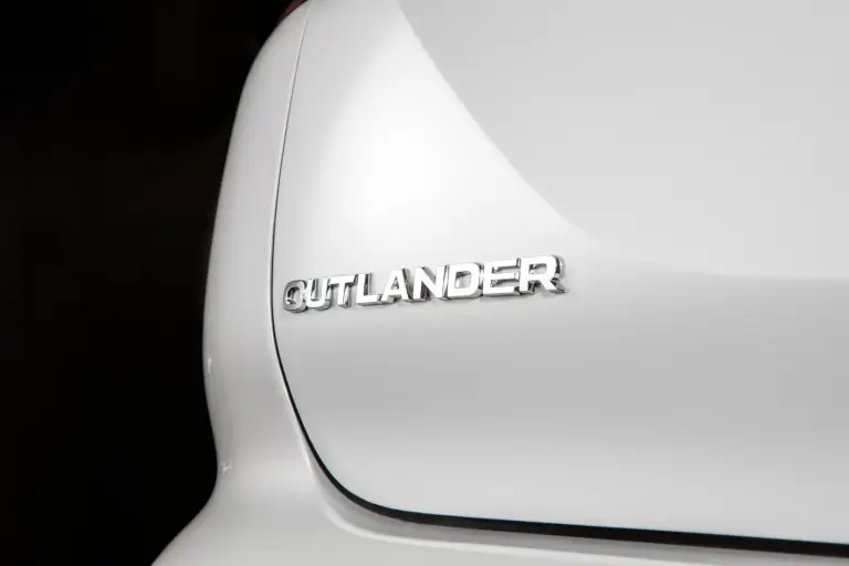 Mitsubishi Outlander 2021 - 46
