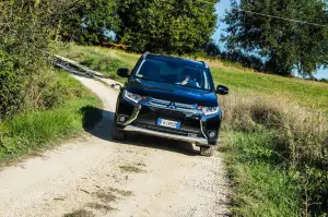 Mitsubishi Outlander e L200 MY 2016 - Primo Contatto