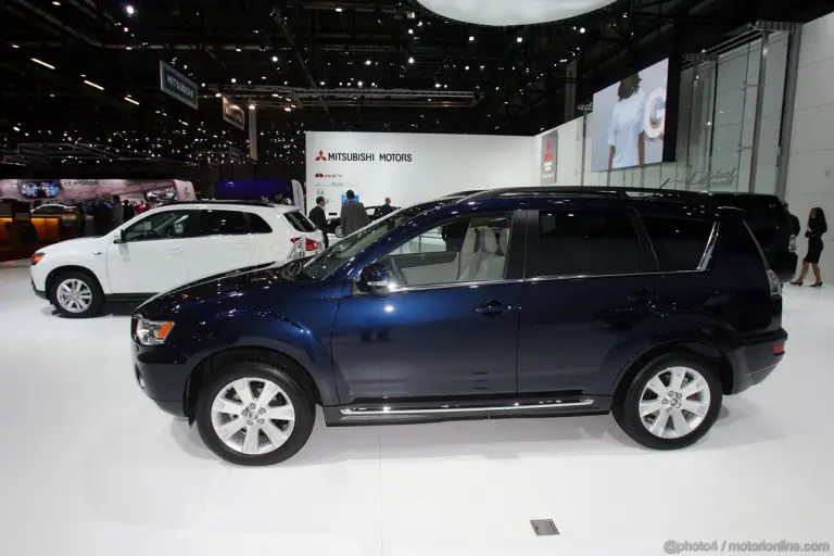 Mitsubishi Outlander Ginevra 2011 - 2