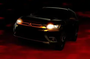 Mitsubishi Outlander MY 2016 - Teaser ufficiali