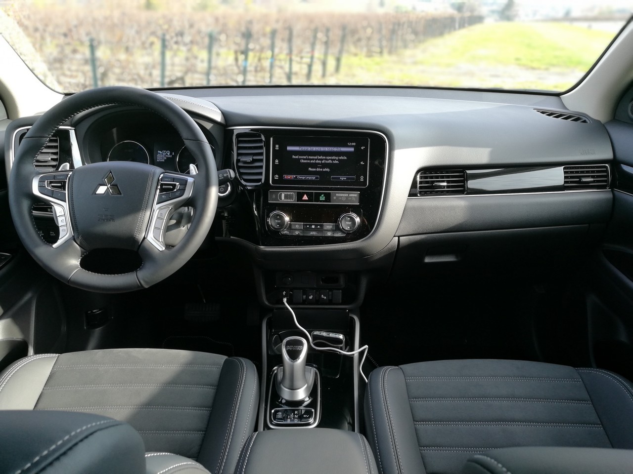 Mitsubishi Outlander PHEV 2019 - Test Drive in Anteprima 