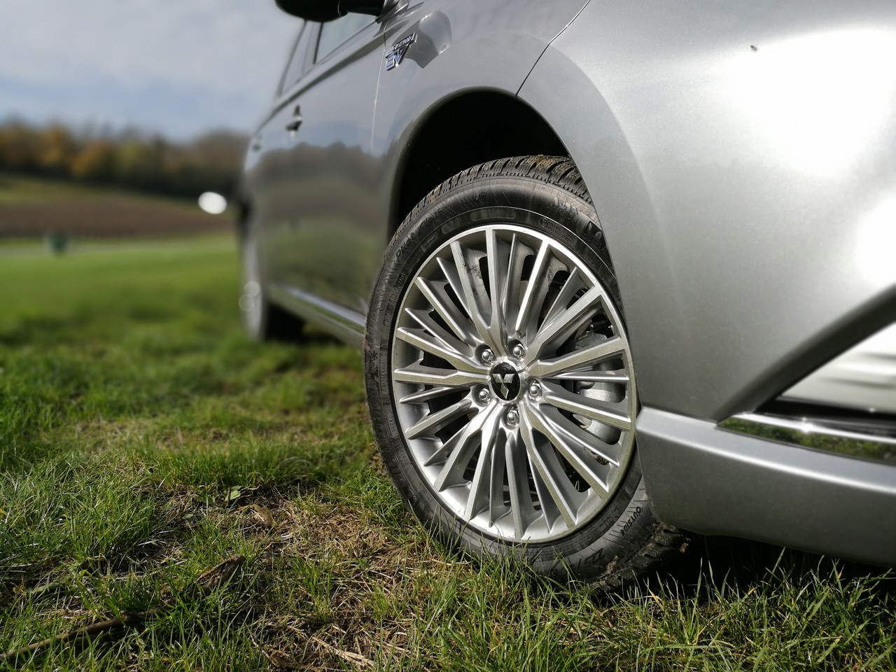 Mitsubishi Outlander PHEV 2019 - Test Drive in Anteprima