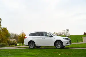 Mitsubishi Outlander PHEV 2019