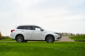 Mitsubishi Outlander PHEV 2019