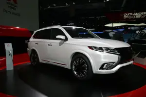 Mitsubishi Outlander PHEV Concept-S - Salone di Parigi 2014