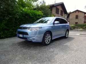 Mitsubishi Outlander PHEV - Primo Contatto