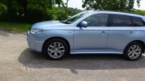 Mitsubishi Outlander PHEV - Primo Contatto