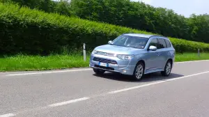 Mitsubishi Outlander PHEV - Primo Contatto