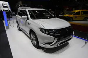 Mitsubishi Outlander Phev - Salone di Ginevra 2018 - 3