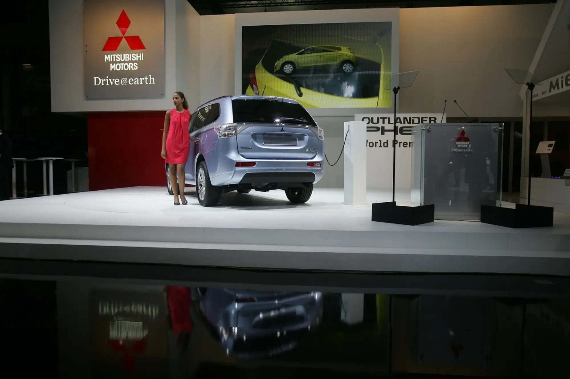 MITSUBISHI Outlander Phev - Salone di Parigi 2012 - 7