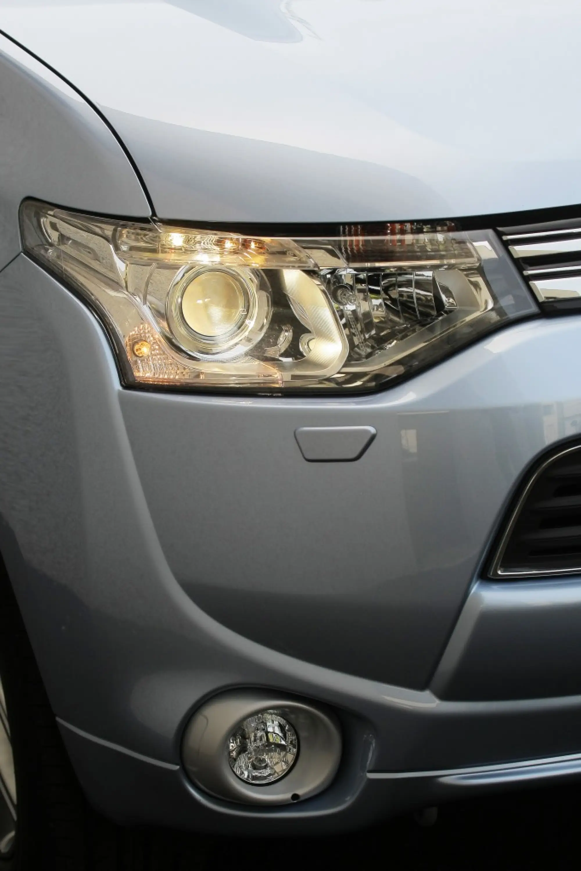 Mitsubishi Outlander PHEV - 101