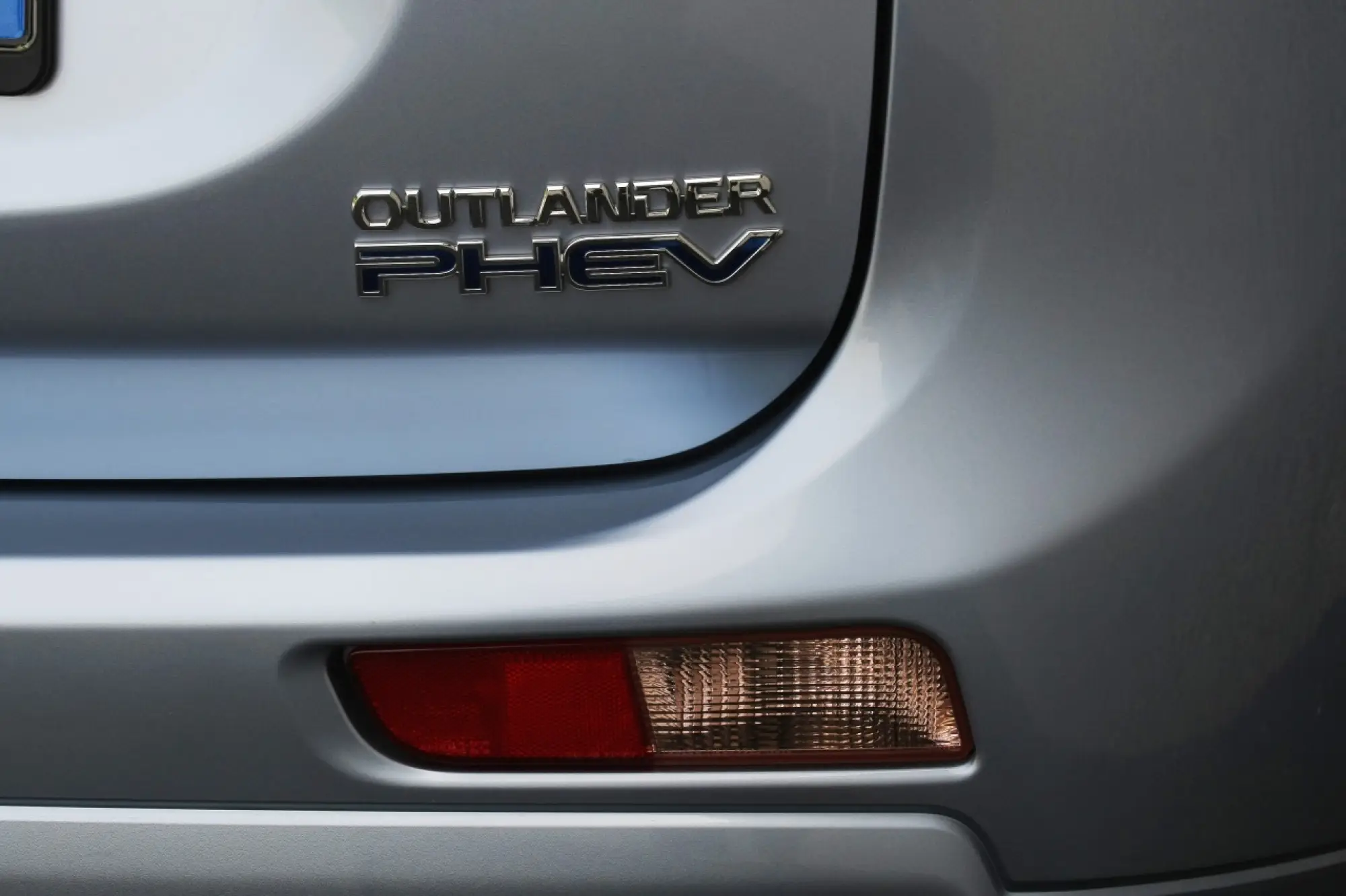 Mitsubishi Outlander PHEV - 104