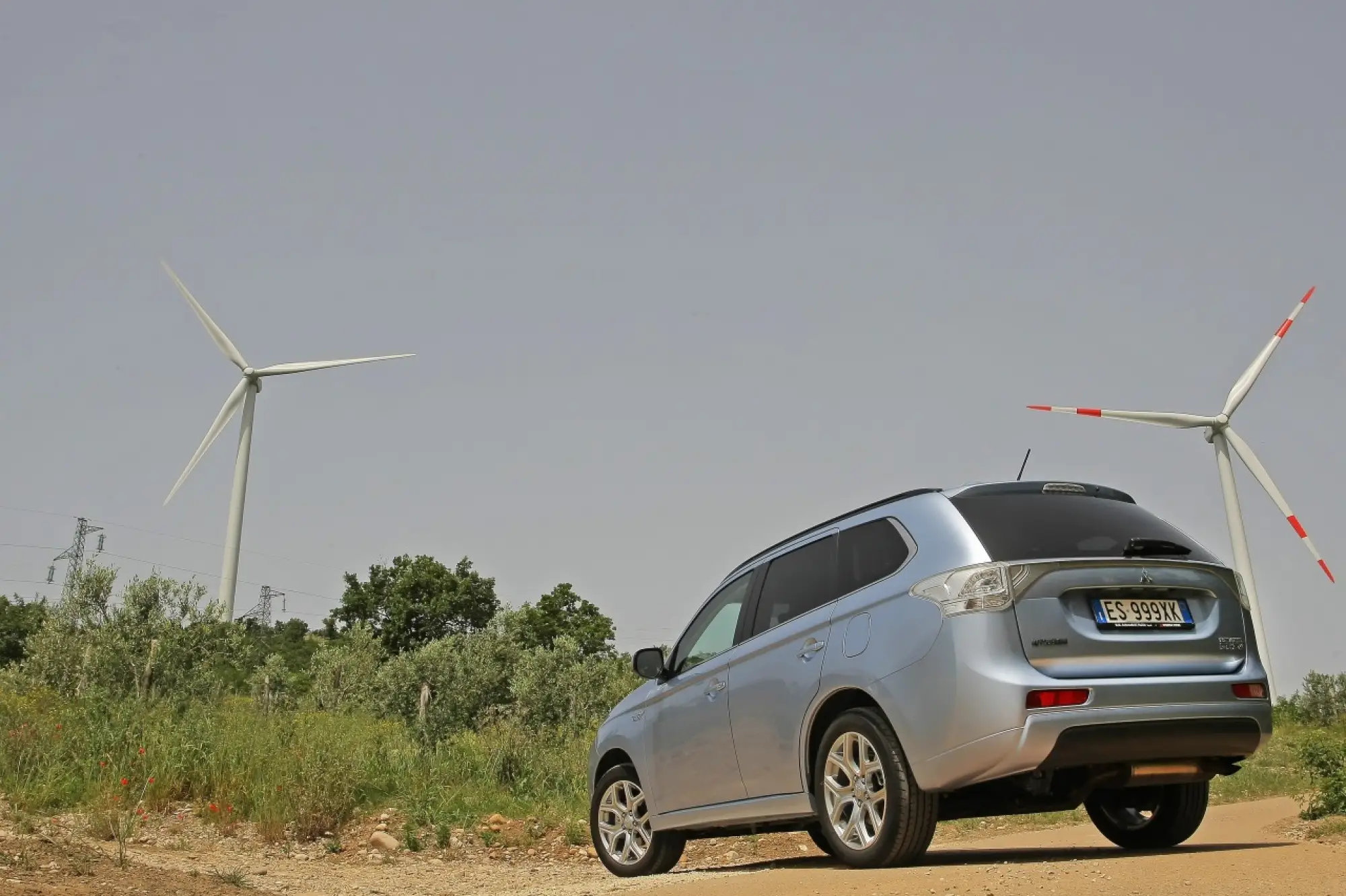 Mitsubishi Outlander PHEV - 111