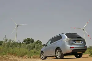 Mitsubishi Outlander PHEV - 111