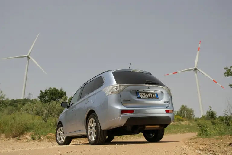 Mitsubishi Outlander PHEV - 116