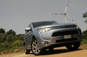 Mitsubishi Outlander PHEV