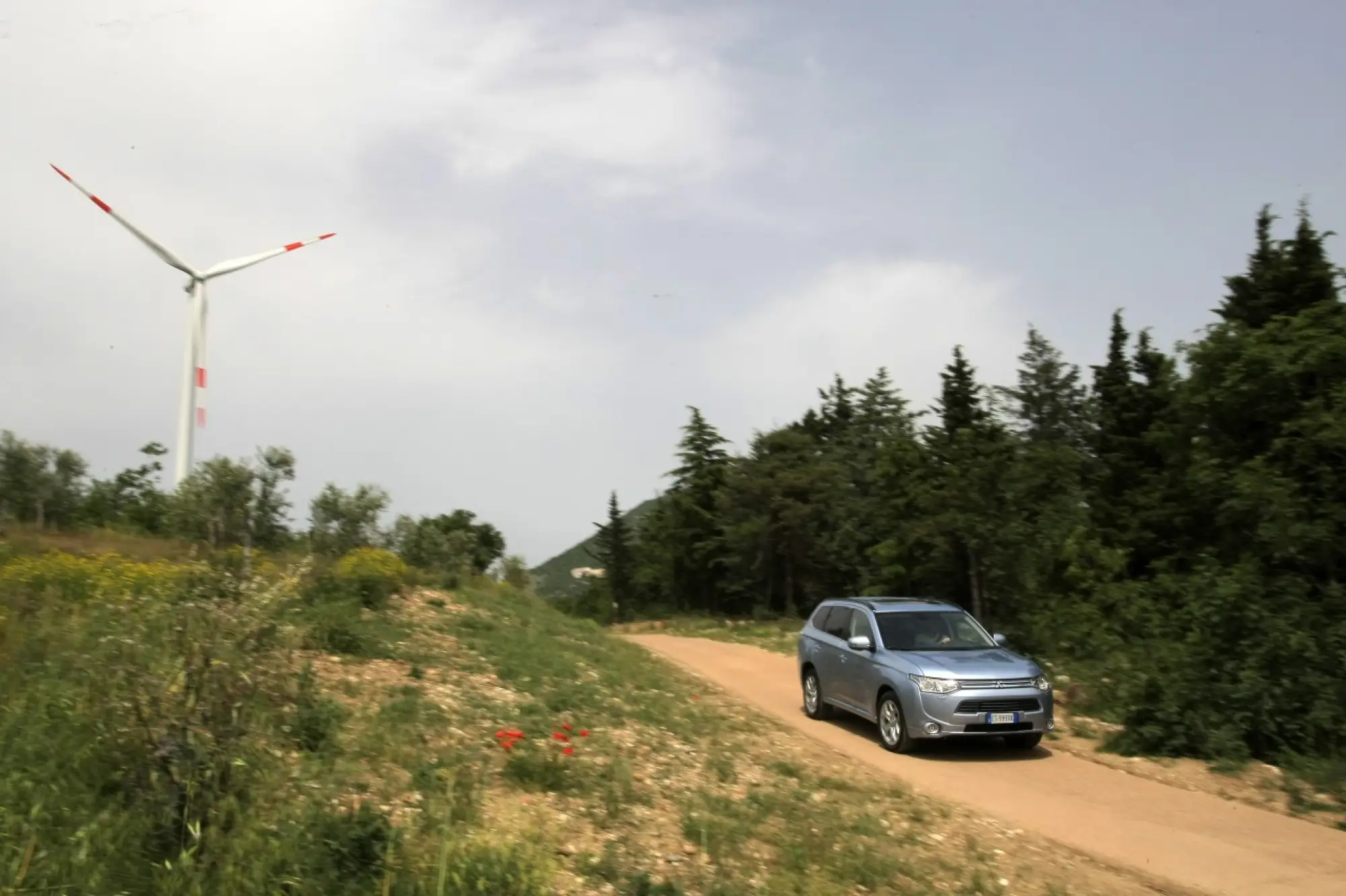 Mitsubishi Outlander PHEV - 183