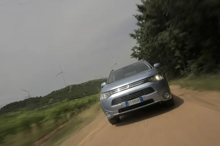 Mitsubishi Outlander PHEV - 202